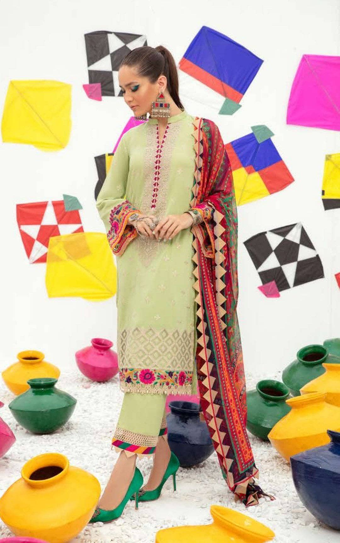 Zainab Chottani Tahra Eid Lawn