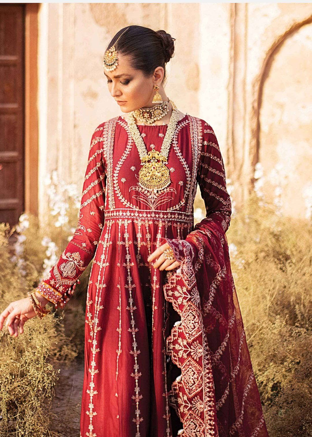 img_afrozeh_luxury_lawn_2021_awwal_boutique