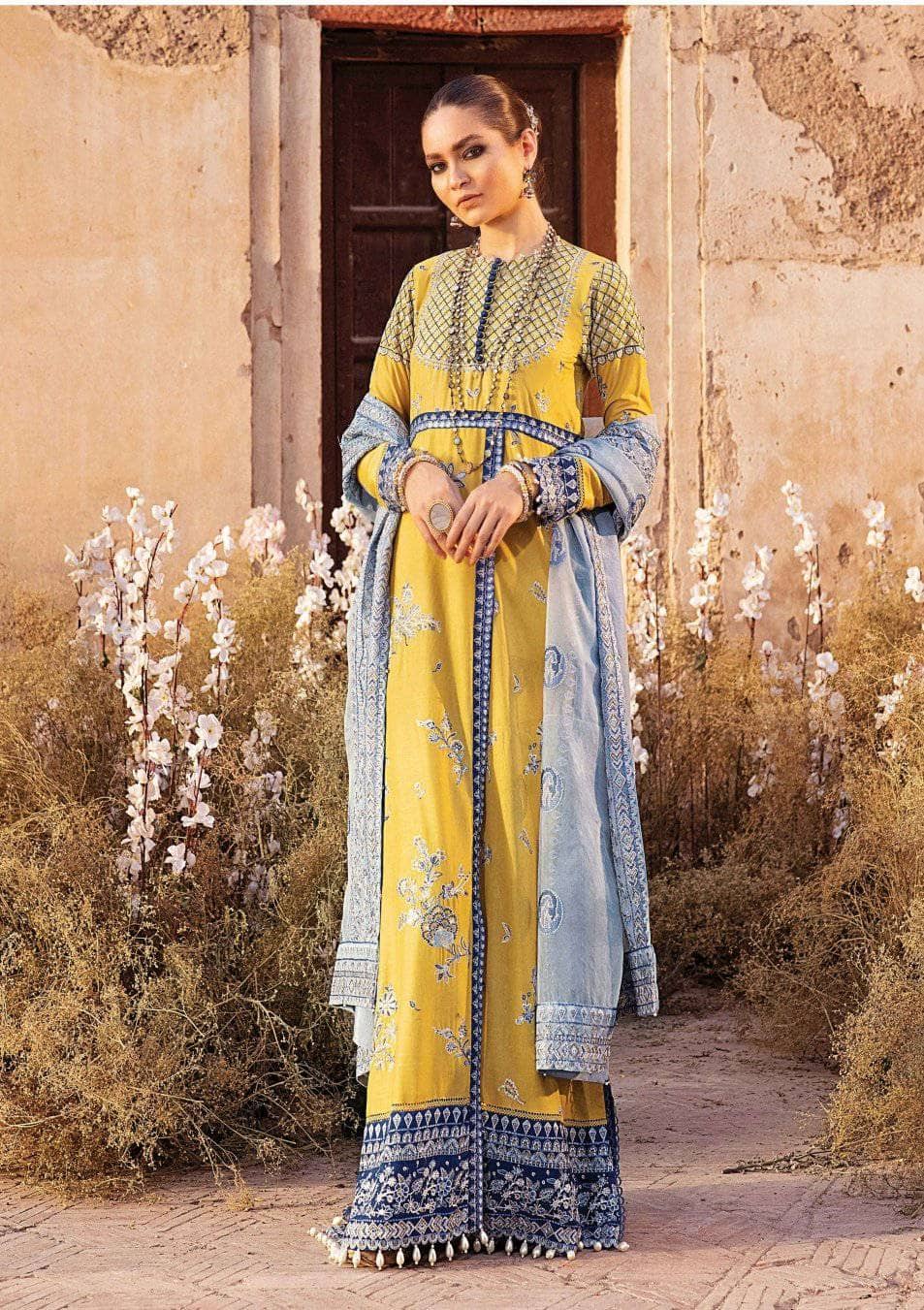 img_afrozeh_luxury_lawn_2021_awwal_boutique