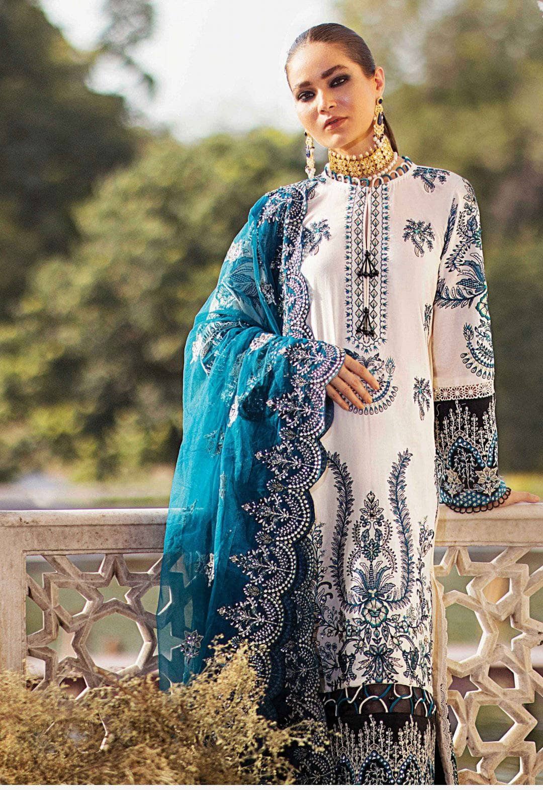 img_afrozeh_luxury_lawn_2021_awwal_boutique