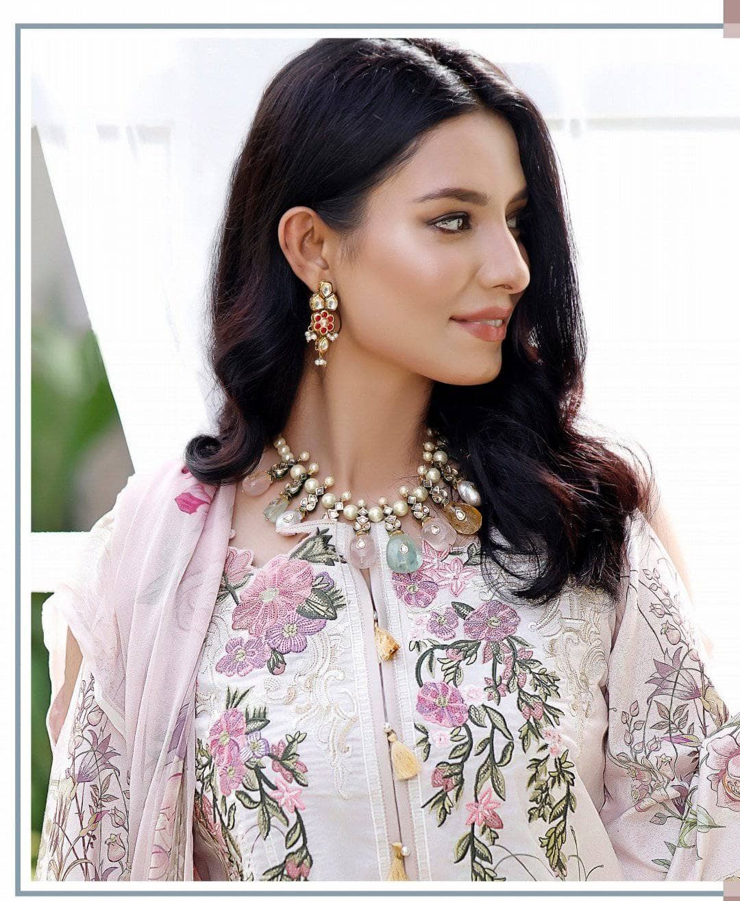 img_jade_urbane_embroidered_lawn_2021_awwal_boutique