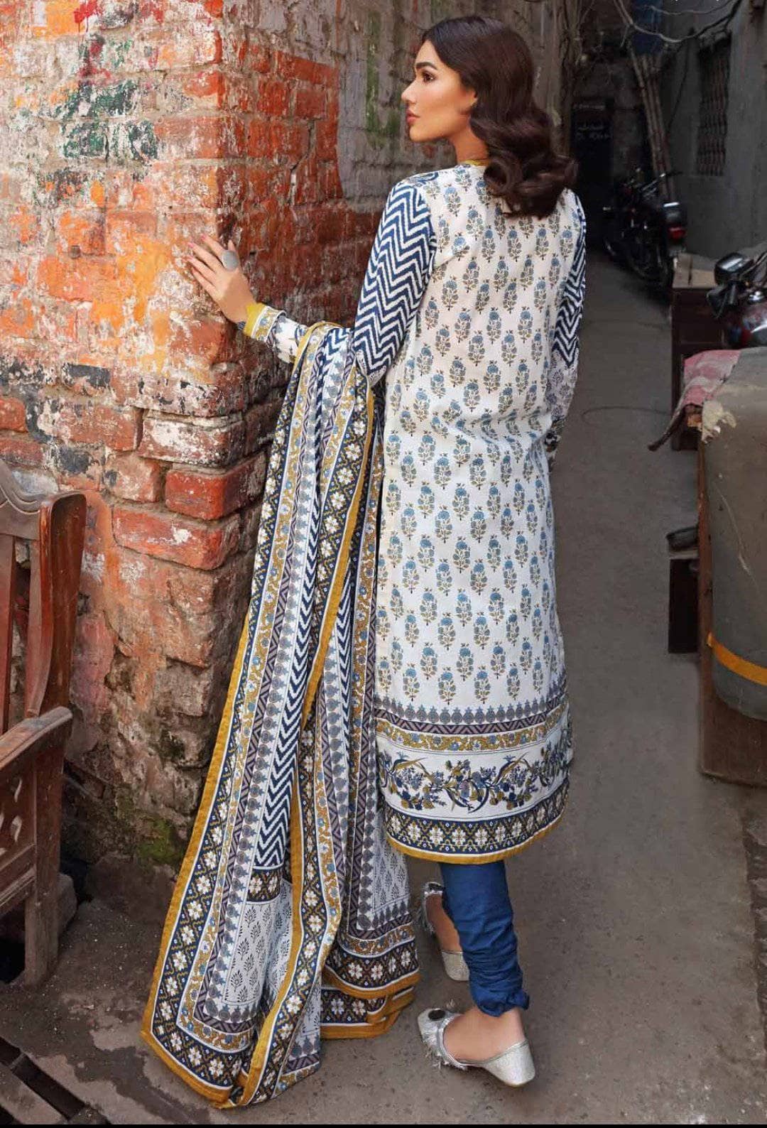 img_gul_ahmed_organic_lawn_2021_awwal_boutique