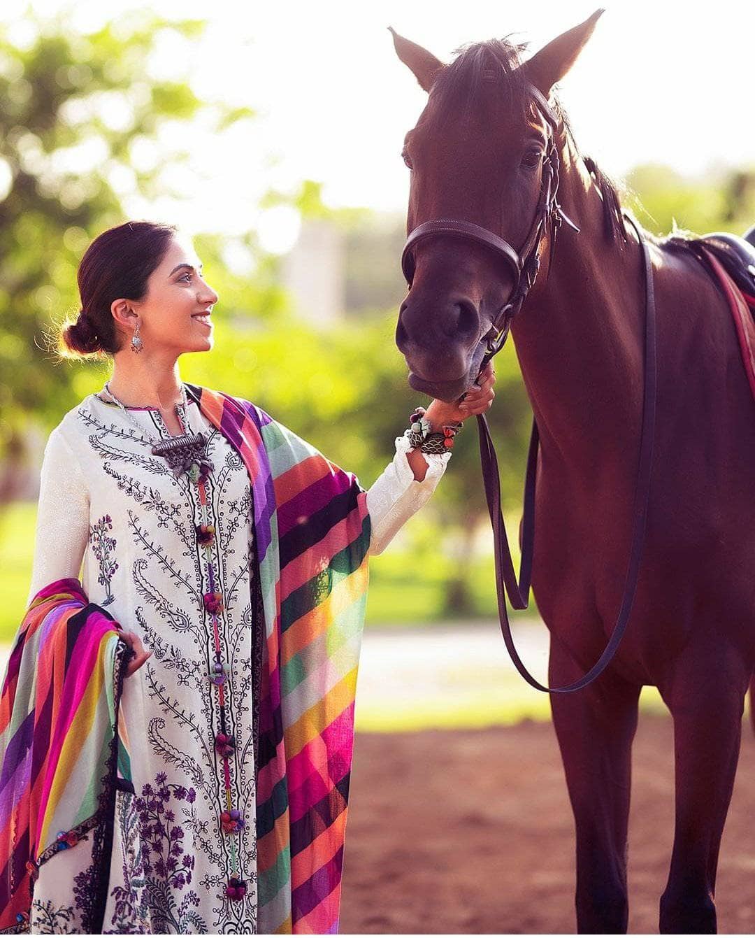 img_spotted_in_elan_lawn_2021_awwal_boutique