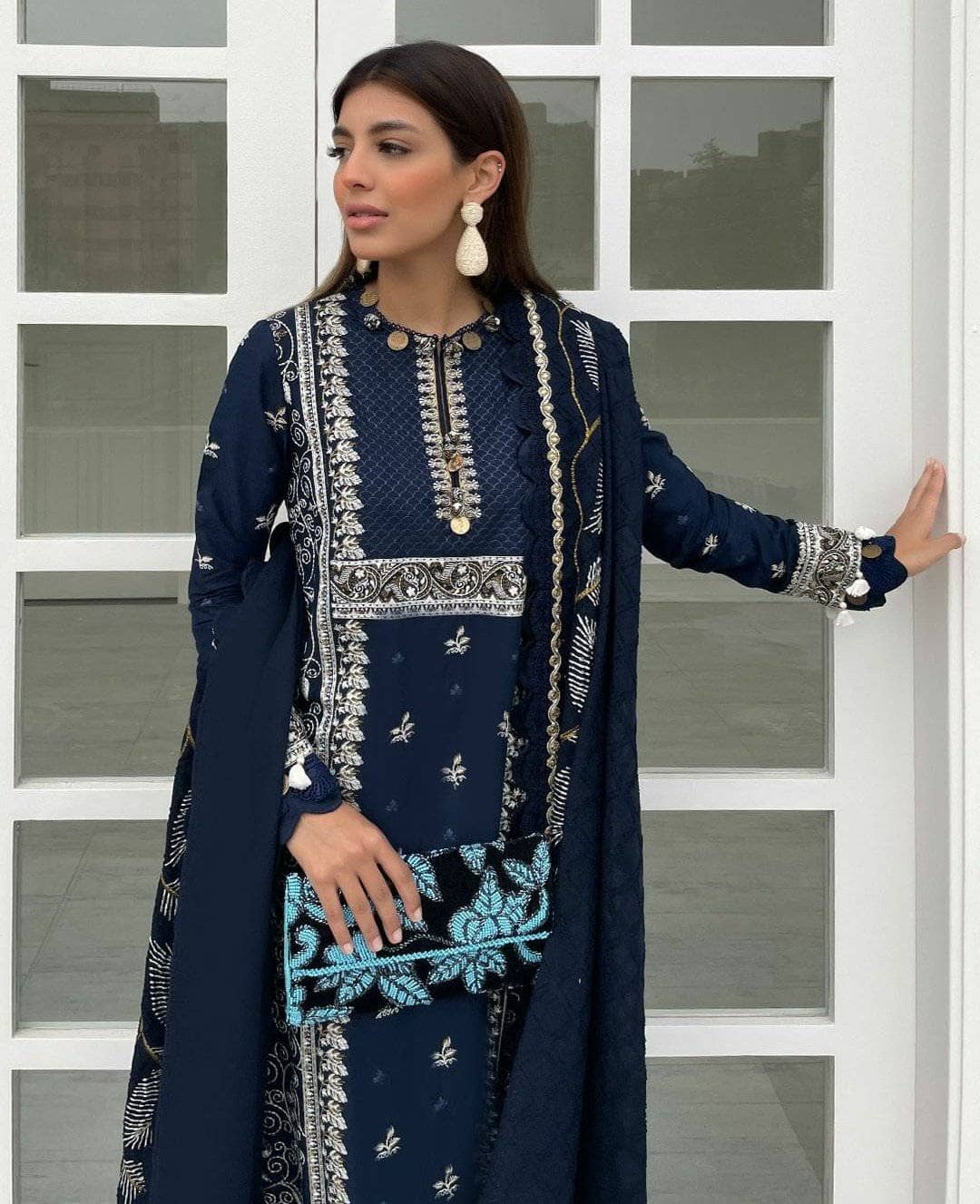 Spotted in Zaha Festive Lawn/JINANI (ZF21-02)