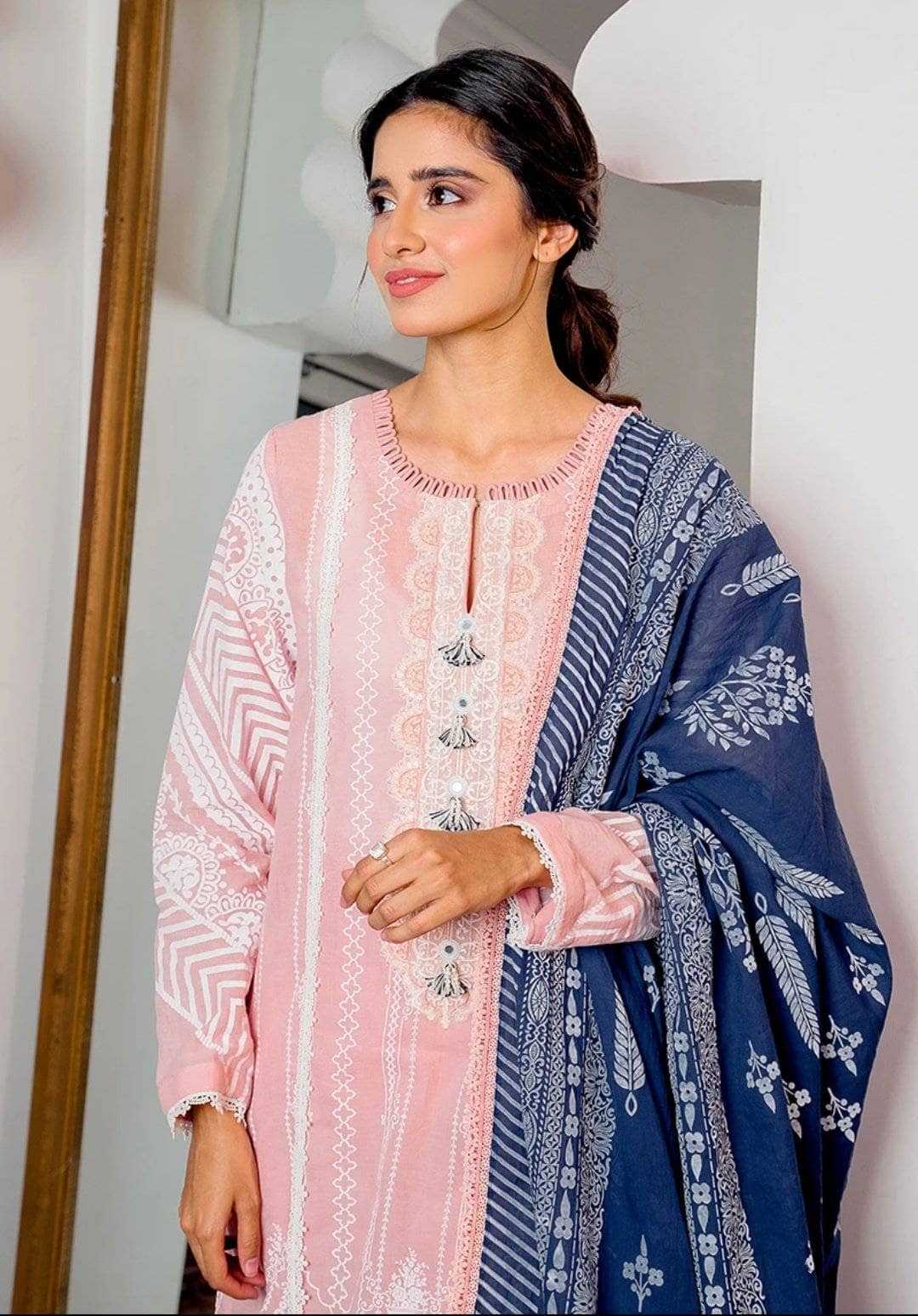 img_cross_stitch_cambric_awwal_boutique