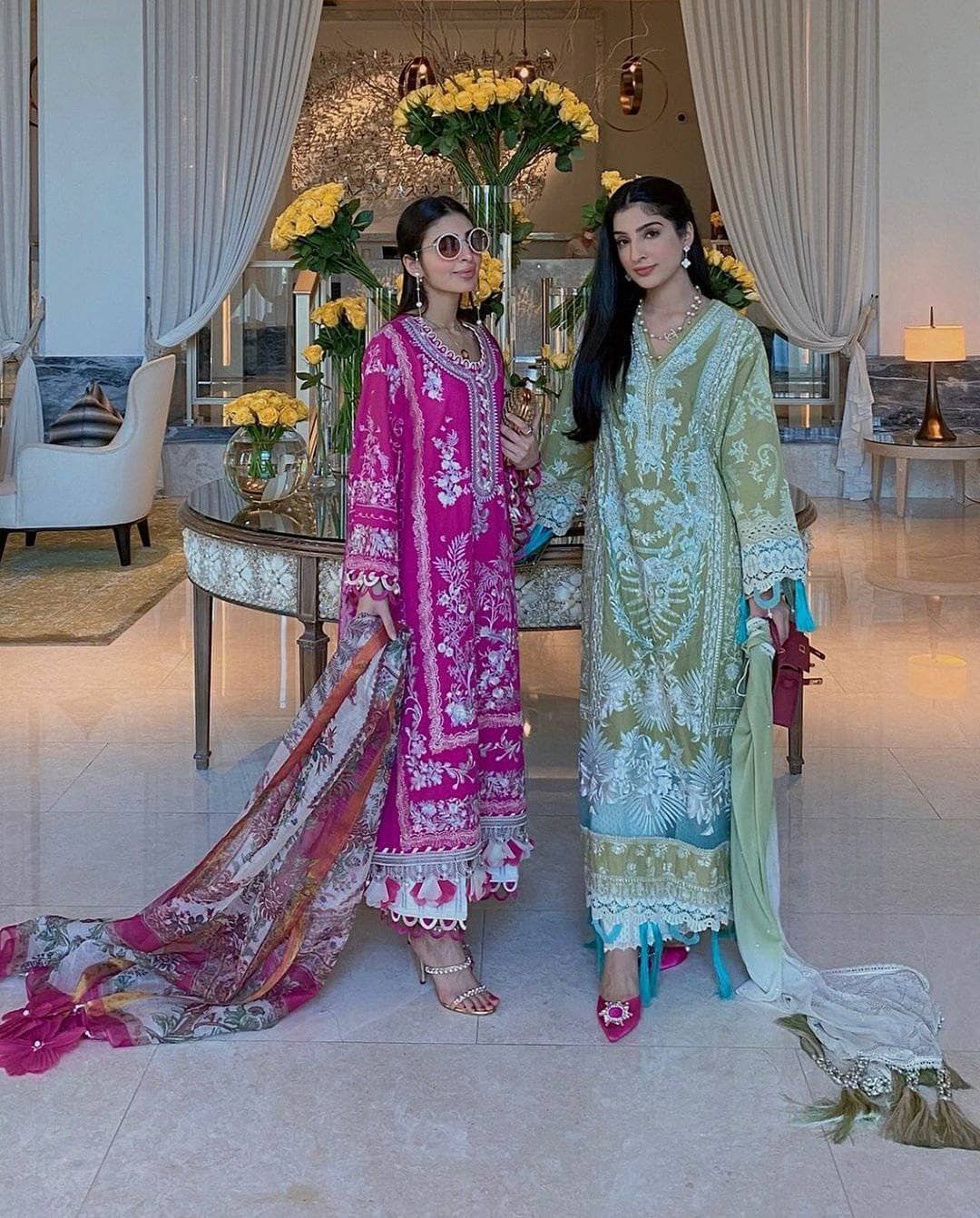 img_sana_safinaz_lawn_2021_awwal_boutique