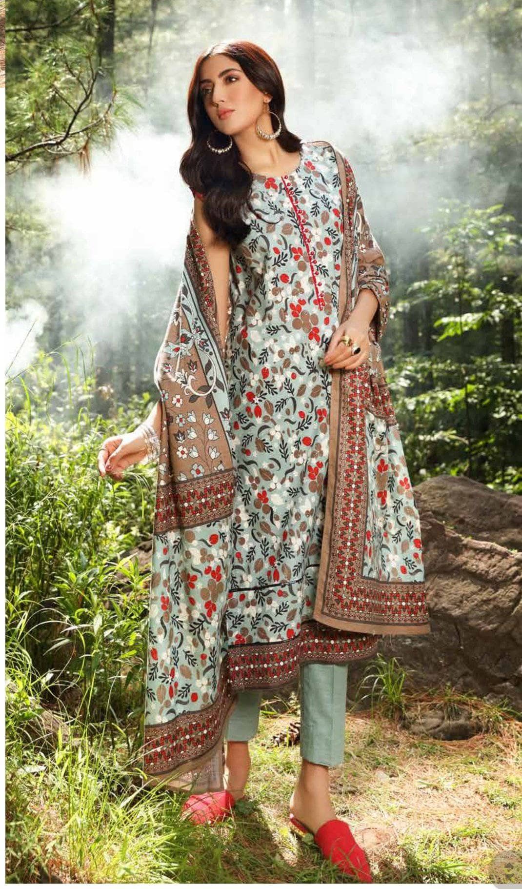 img_gul_ahmed_khaddar_corduroy_pre_fall_awwal_boutique