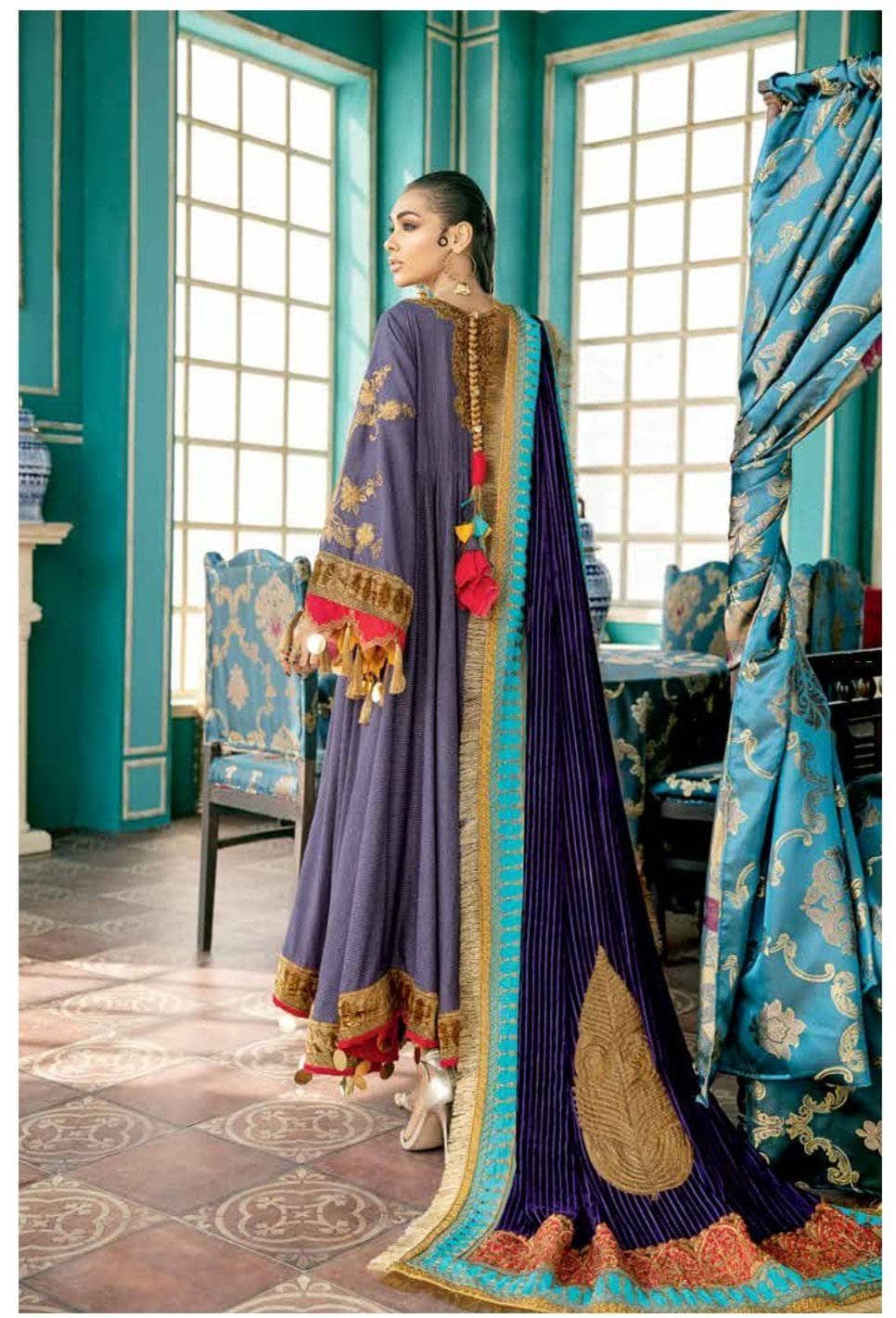 img_charizma_signature_velvet_shawls_awwal_boutique