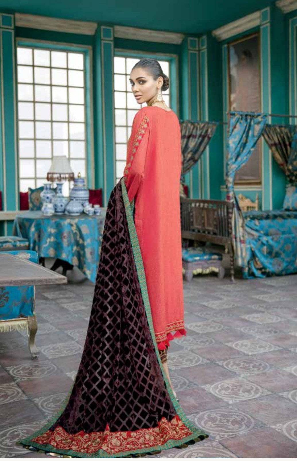 img_charizma_signature_velvet_shawls_awwal_boutique