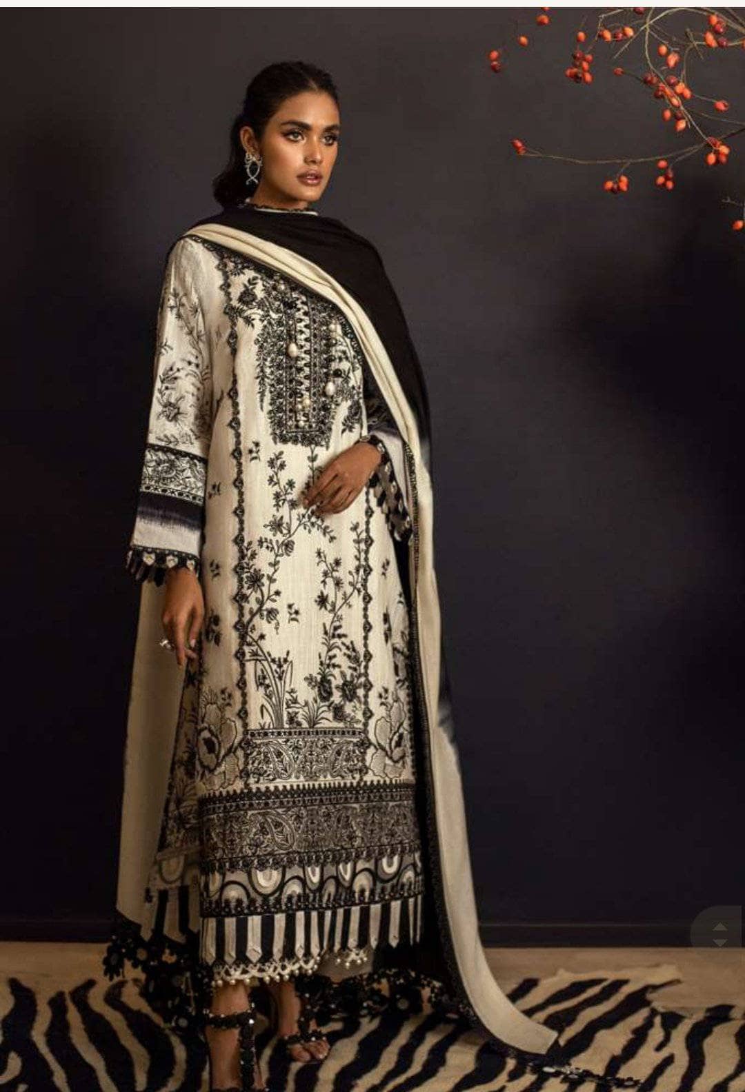 img_sana_safinaz_muzlin_21_awwal_boutique