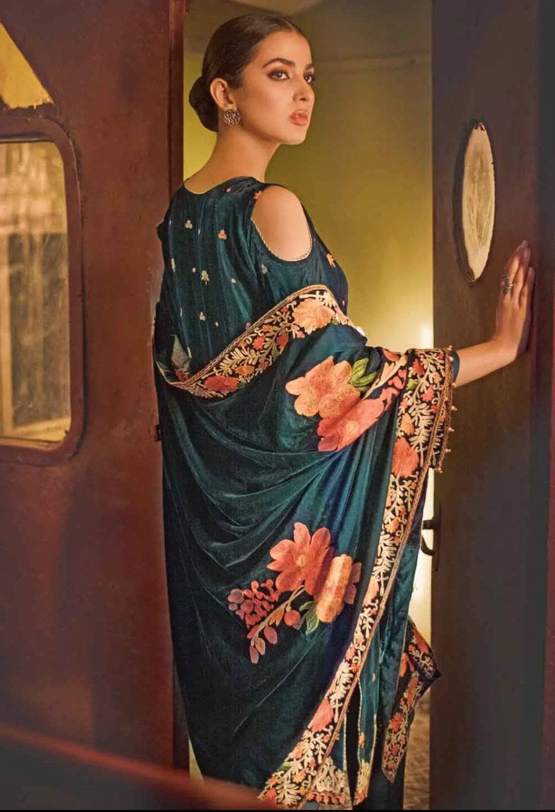 img_gul_ahmed_winter_awwal_boutique