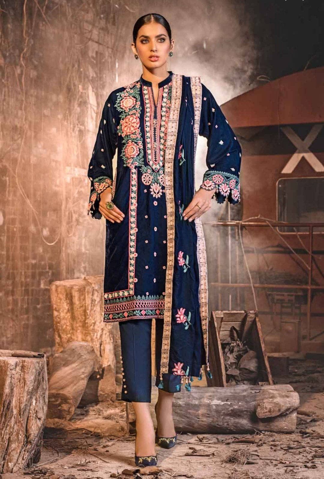 img_gul_ahmed_winter_awwal_boutique