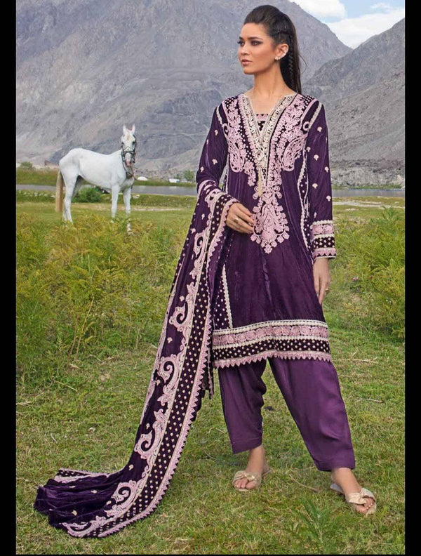 img_gul_ahmed_winter_awwal_boutique