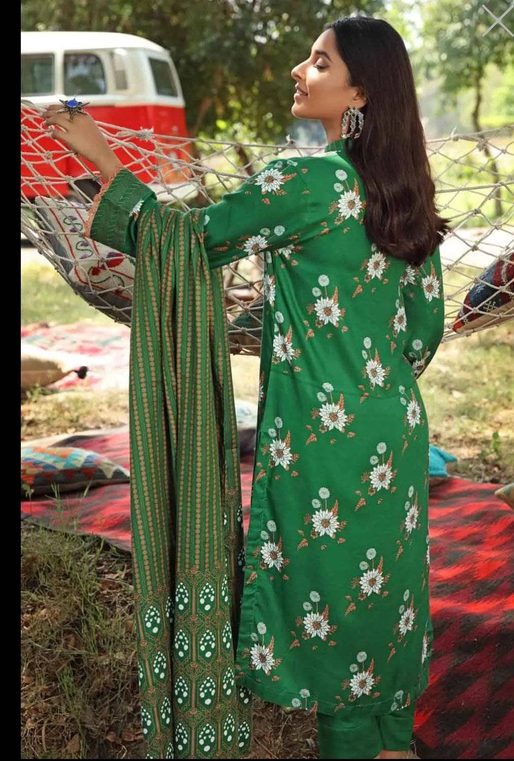 img_gul_ahmed_winter_collection_awwal_boutique