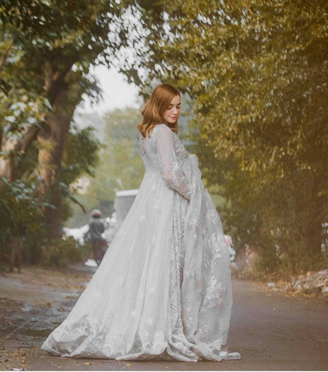 img_maryam_n_mariya_chiffon_wedding_awwal_boutique