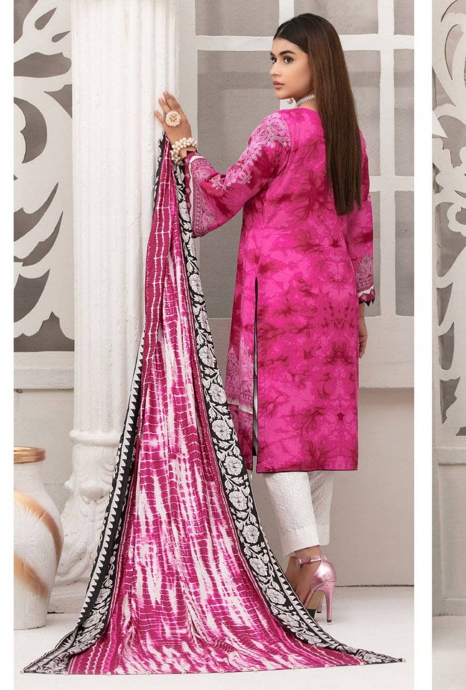 img_amna_sohail_dilara_linen_awwal_boutique