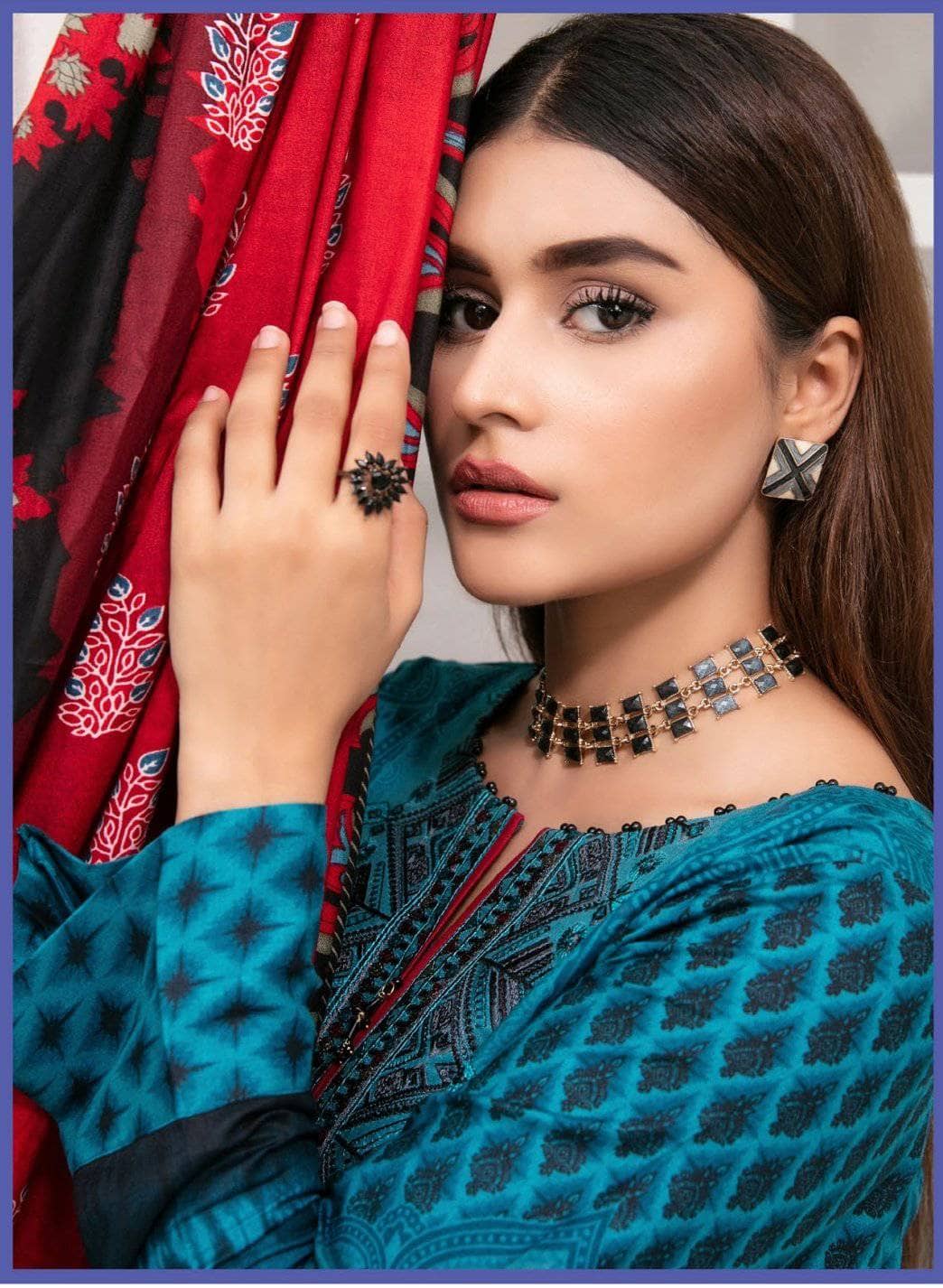 img_amna_sohail_dilara_linen_awwal_boutique