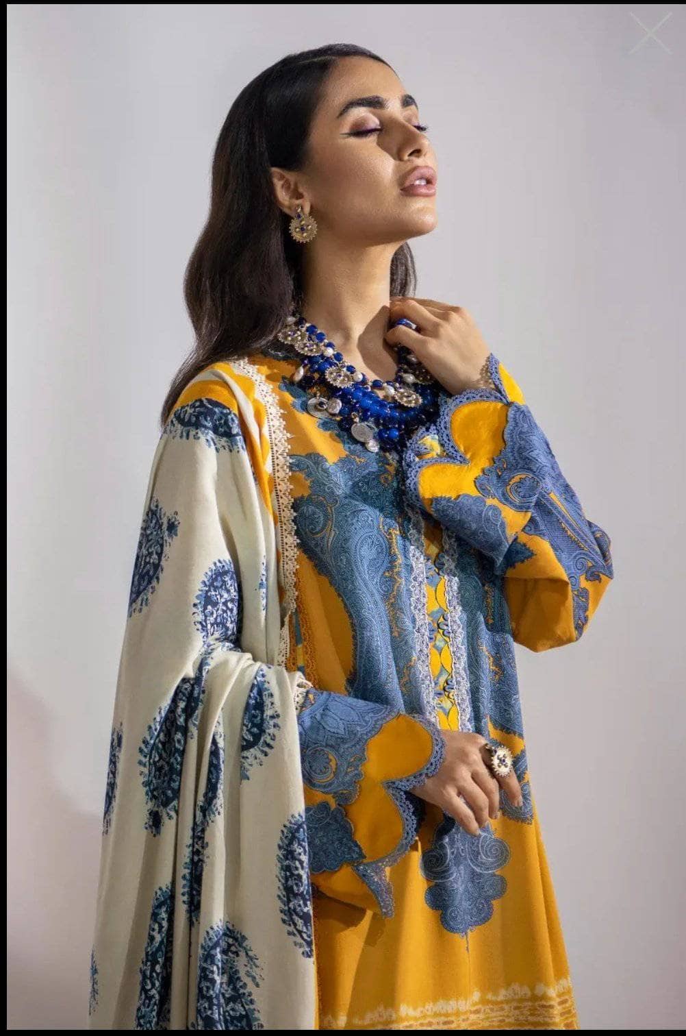 img_sana_safinaz_winter_21_awwal_boutique