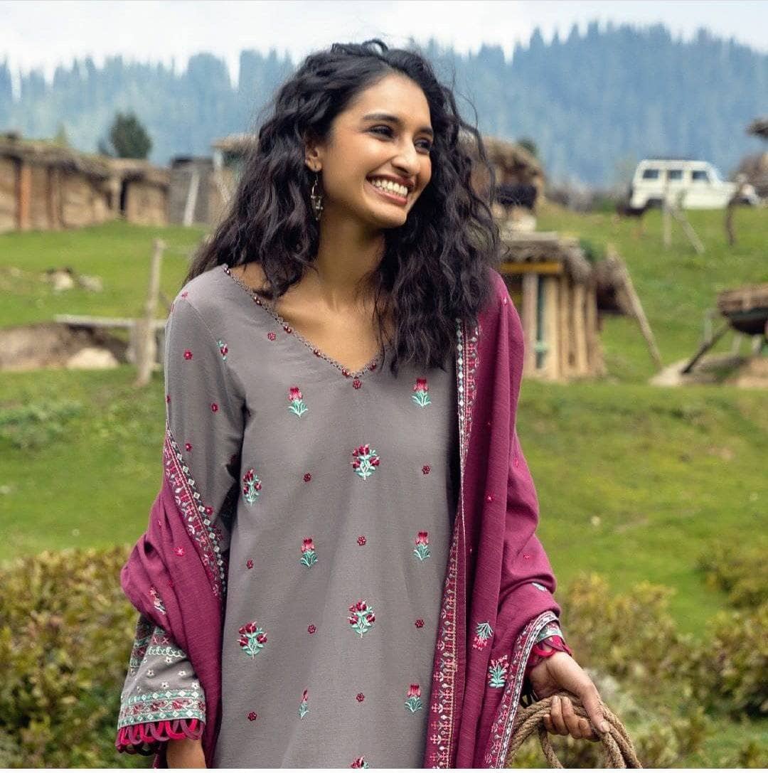 img_image_winter_collection_awwal_boutique