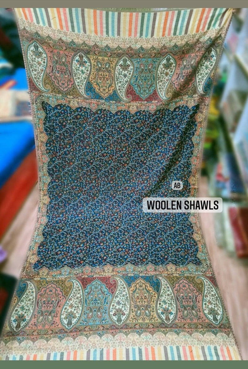 img_woolen_shawl_awwal_boutique