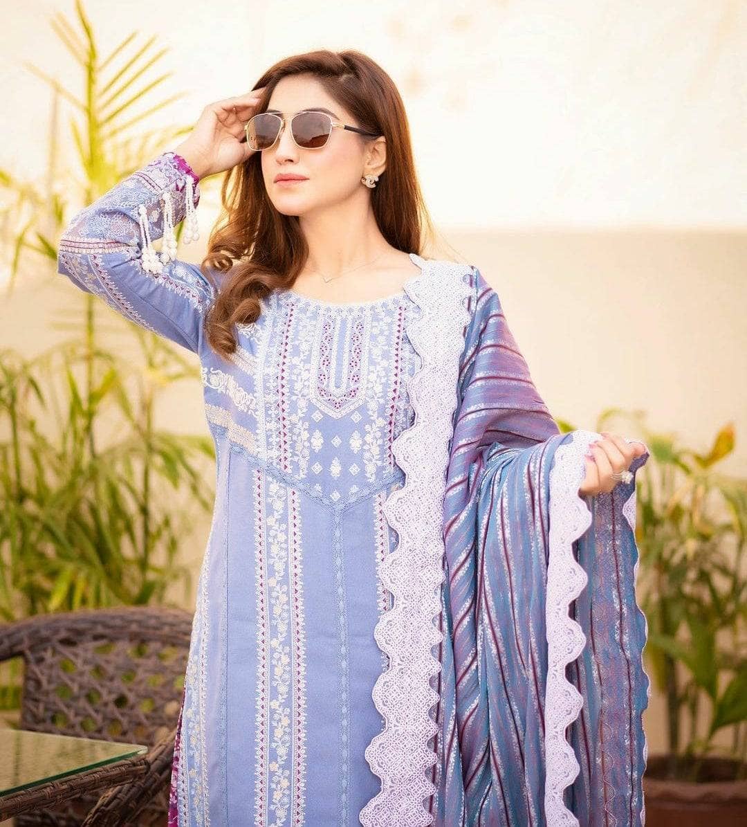 img_qalamkar_luxury_shawl_collection_awwal_boutique