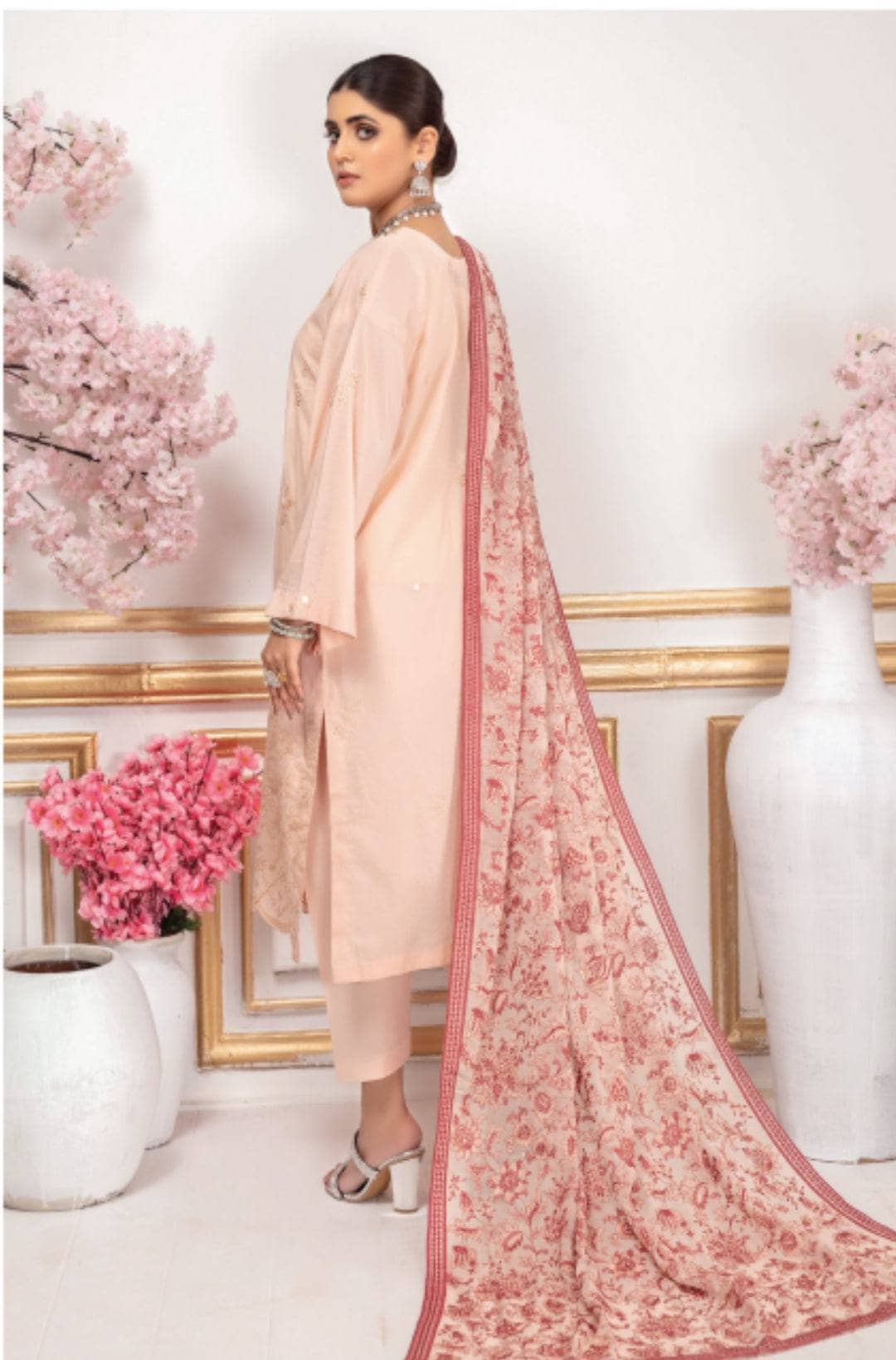 img_premium_embroidered_chiffon_dupatta_by_alaya