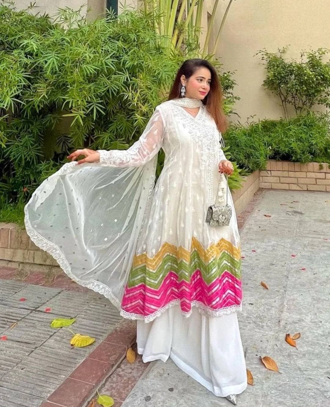 img_maria_b_eid_lawn_22_awwal_boutique