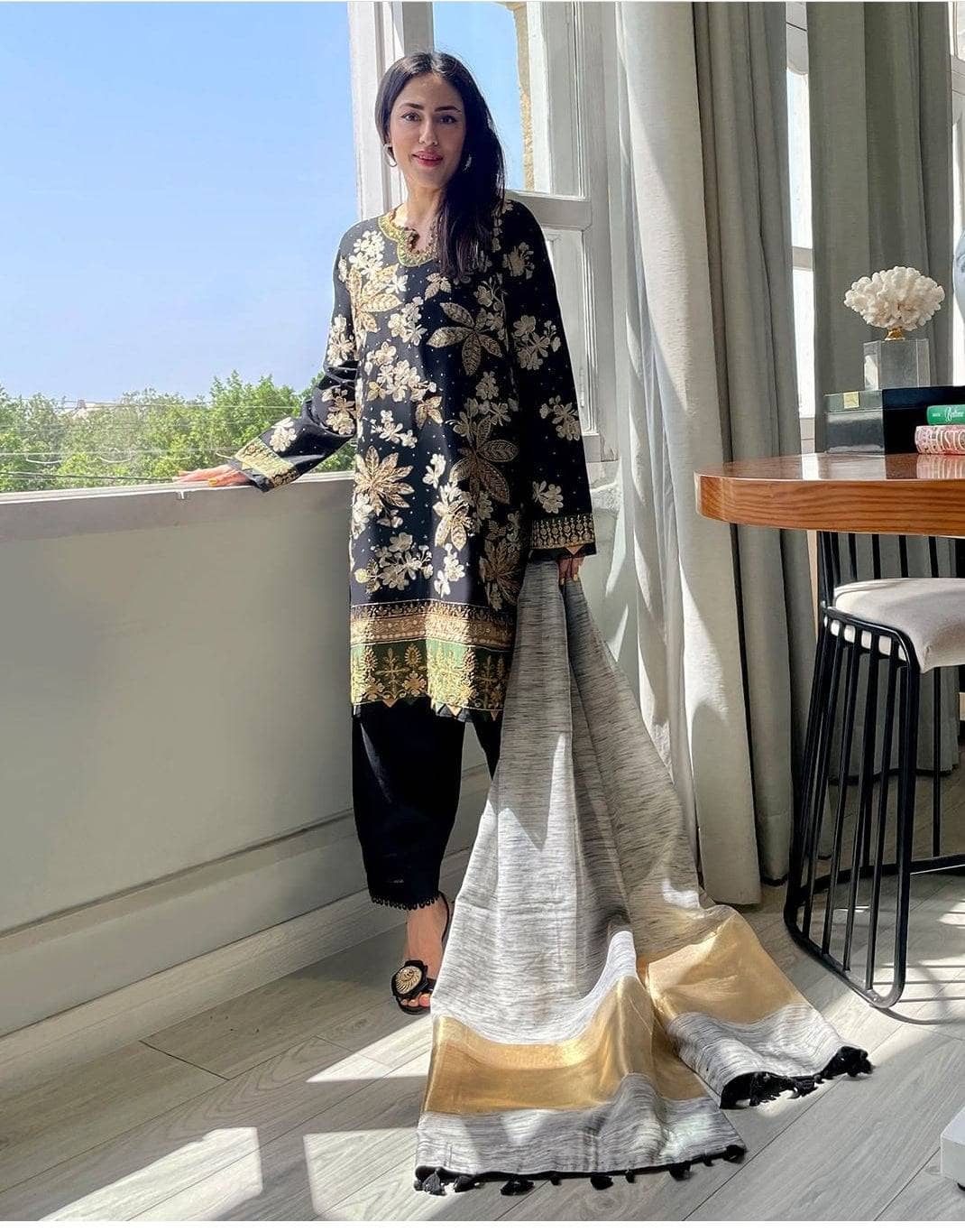 img_zaha_lawn_22_awwal_boutique