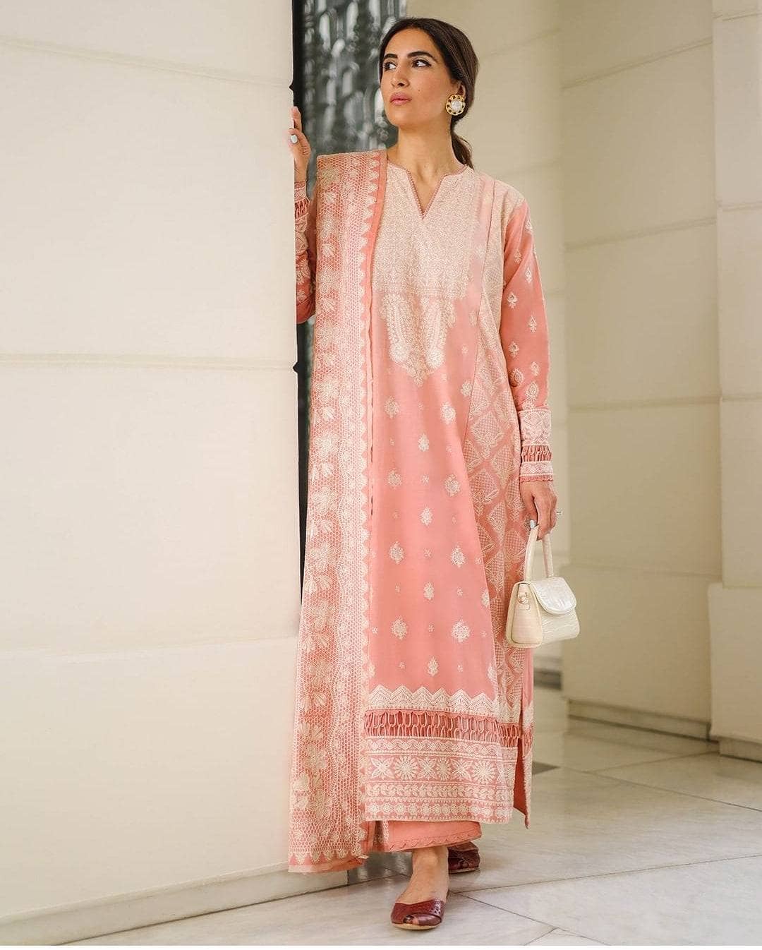 img_zaha_lawn_22_awwal_boutique