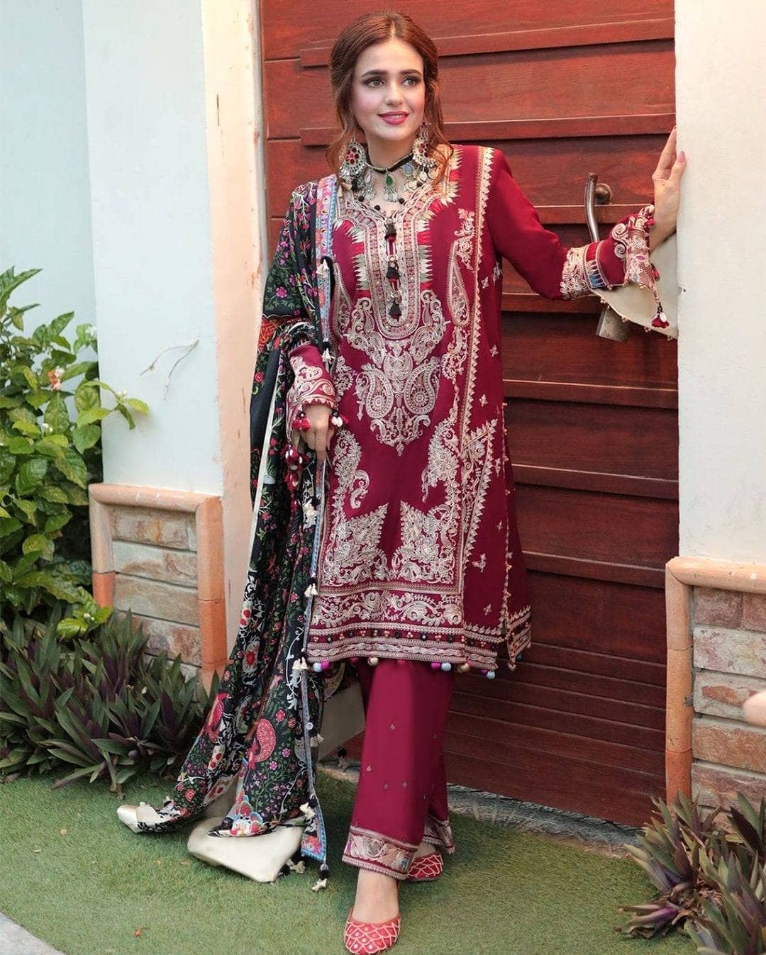 img_elan_lawn_22_awwal_boutique