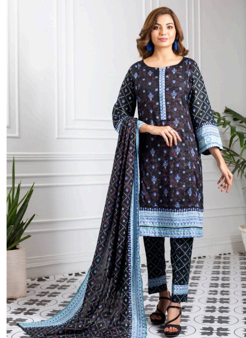 img_erum_misha_economy_lawn_22_awwal_boutique