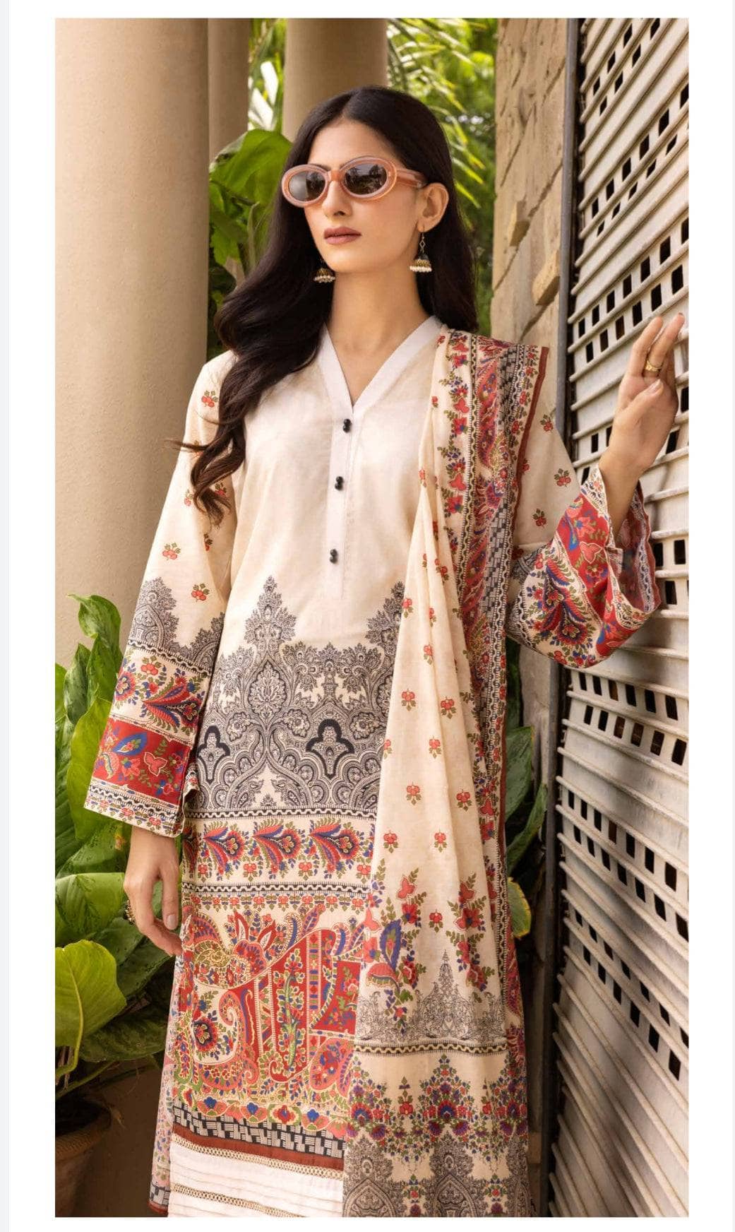 img_gul_ahmed_regalia_awwal_boutique