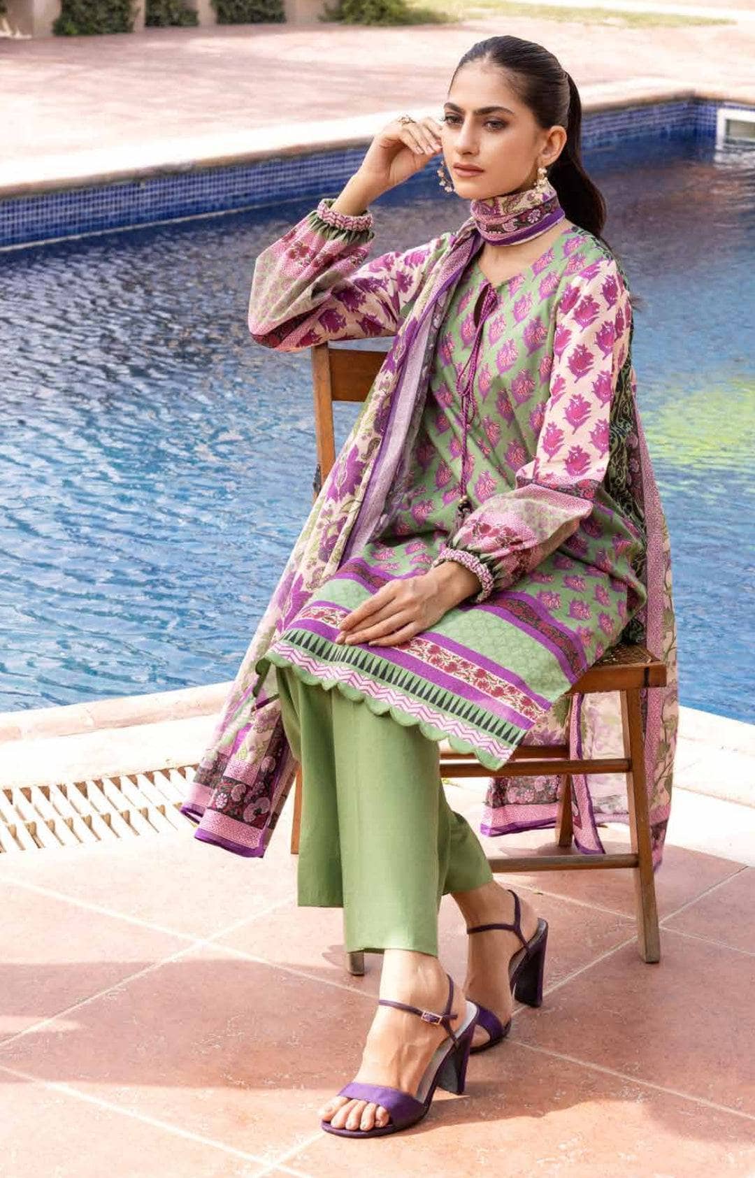 img_gul_ahmed_regalia_awwal_boutique