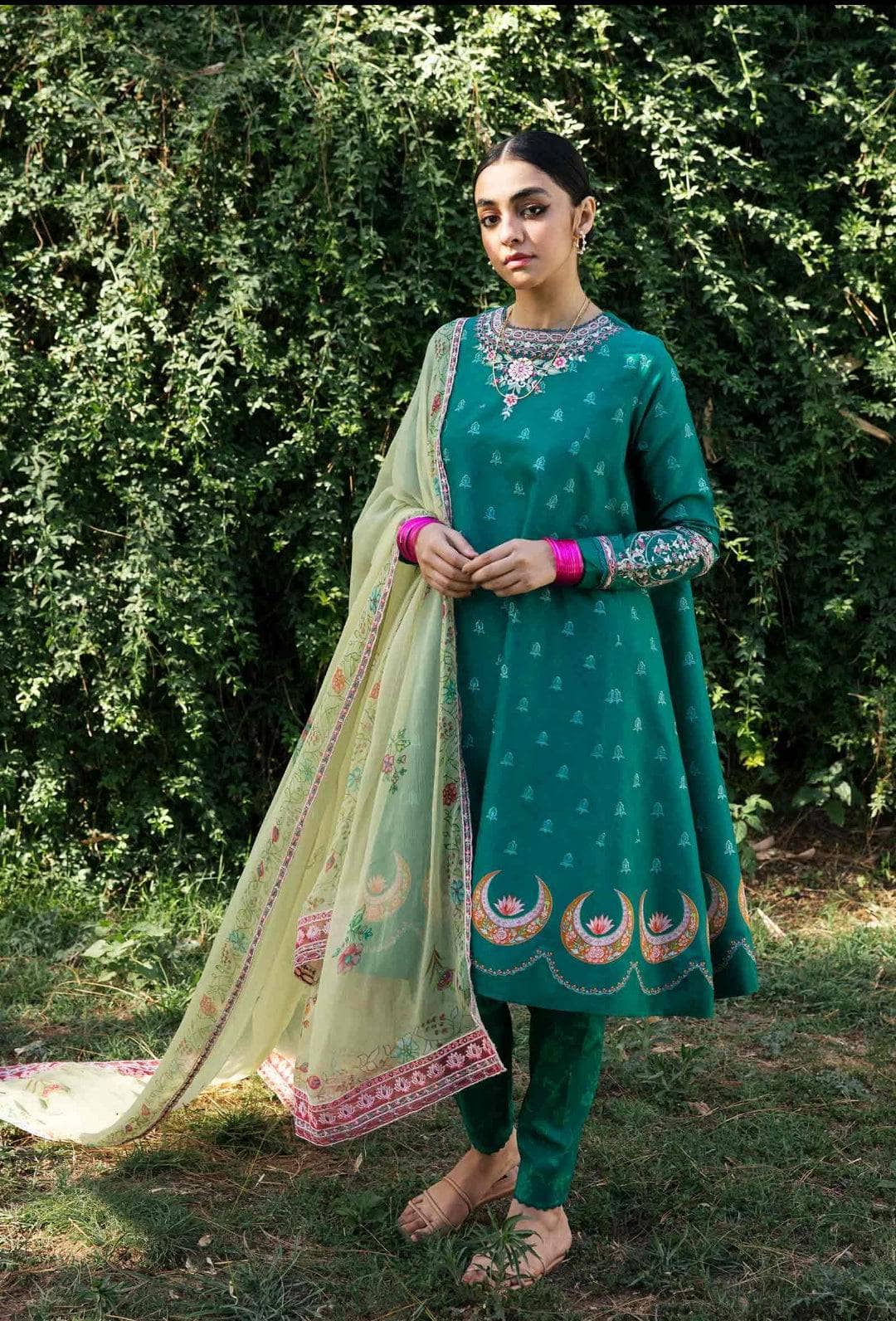 img_coco_by_zara_shahjahan_vol_2_awwal_boutique