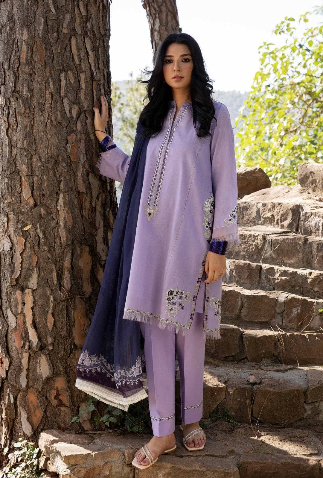 img_coco_by_zara_shahjahan_vol_2_awwal_boutique