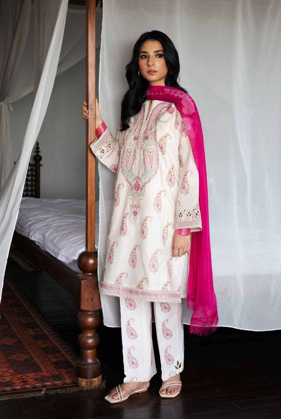 img_coco_by_zara_shahjahan_vol_2_awwal_boutique