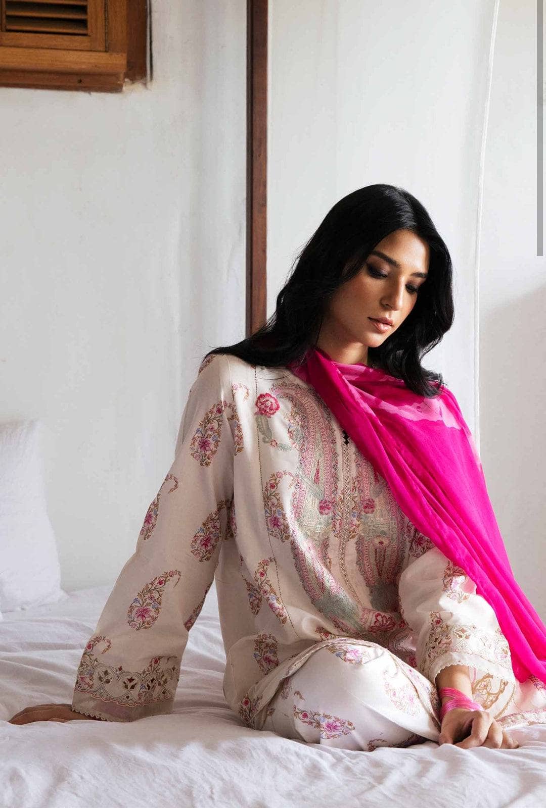 img_coco_by_zara_shahjahan_vol_2_awwal_boutique