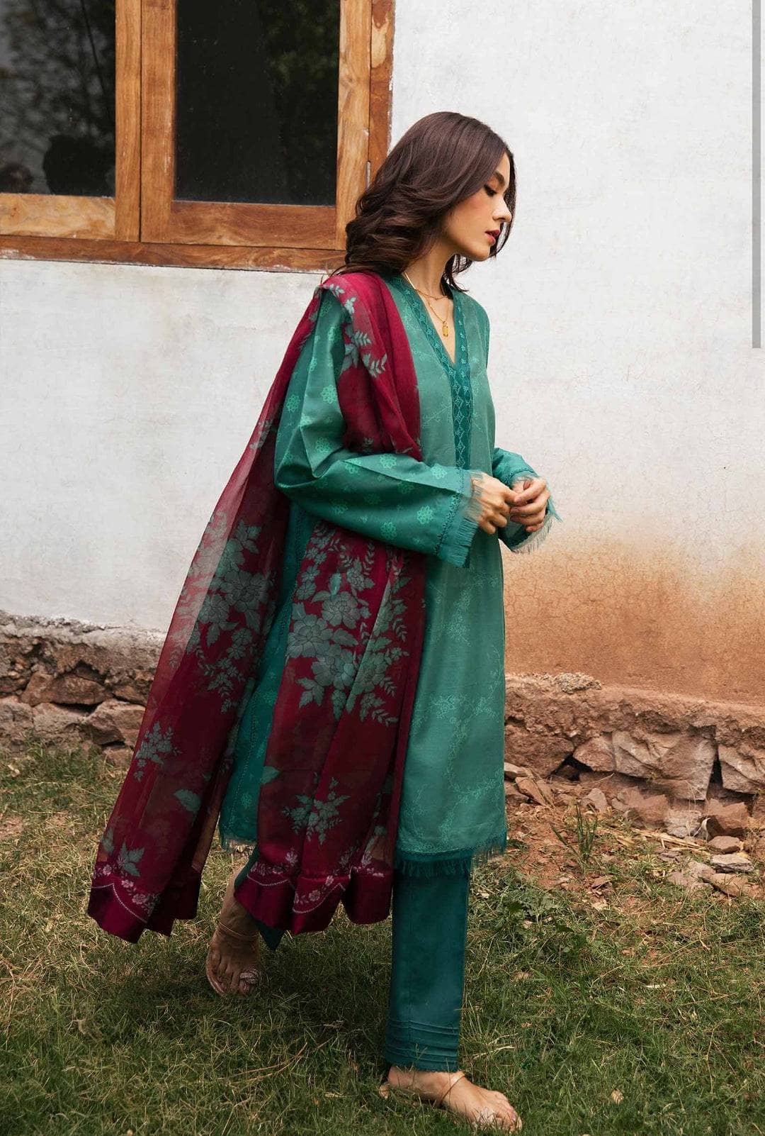 img_coco_by_zara_shahjahan_vol_2_awwal_boutique