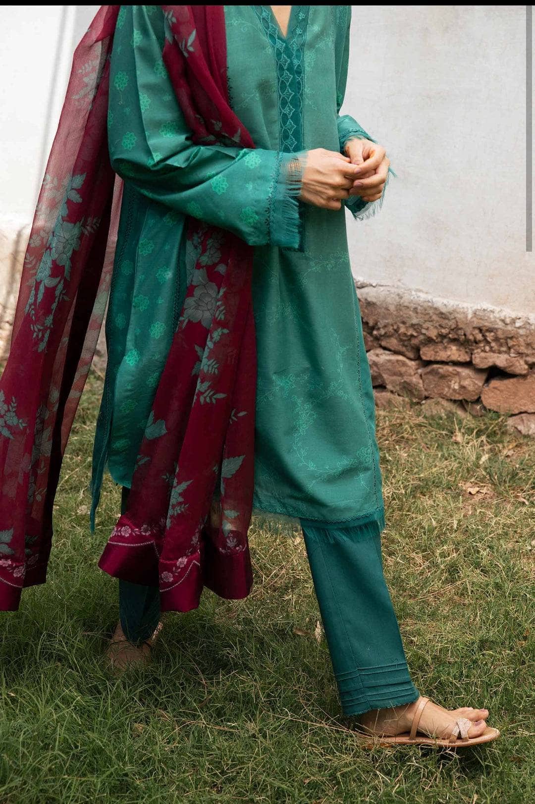 img_coco_by_zara_shahjahan_vol_2_awwal_boutique