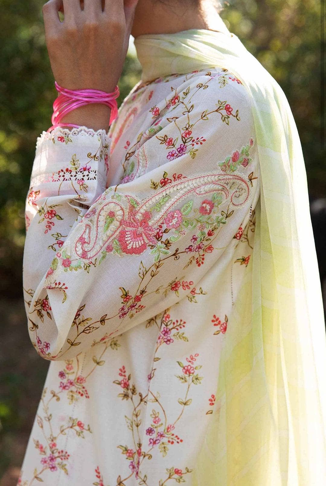 img_coco_by_zara_shahjahan_vol_2_awwal_boutique