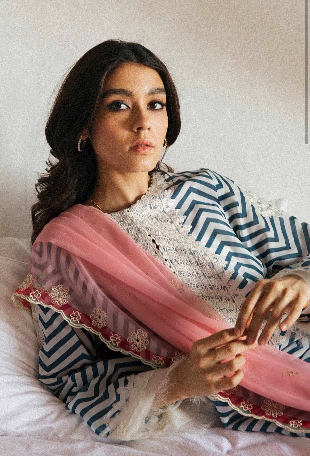 img_coco_by_zara_shahjahan_vol_2_awwal_boutique