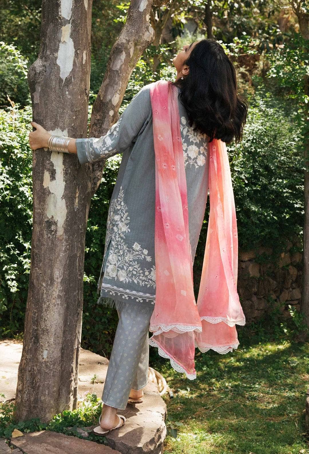 img_coco_by_zara_shahjahan_vol_2_awwal_boutique