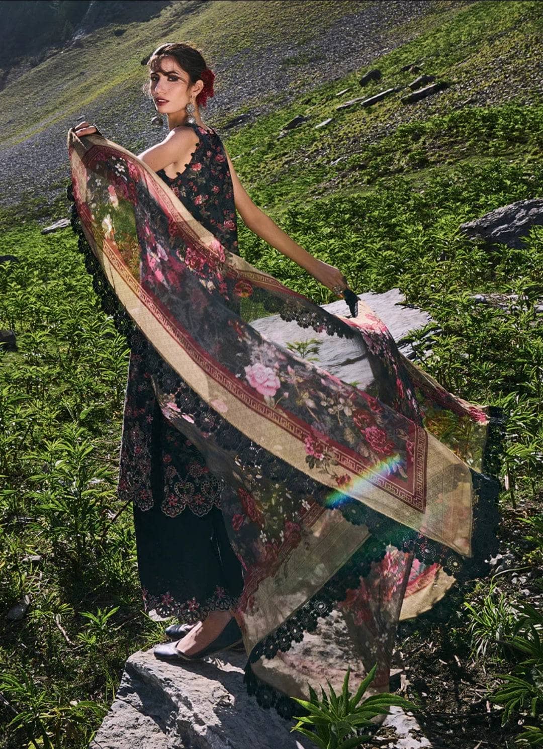 Img_summer_printkari_lawn_22_awwal_boutique