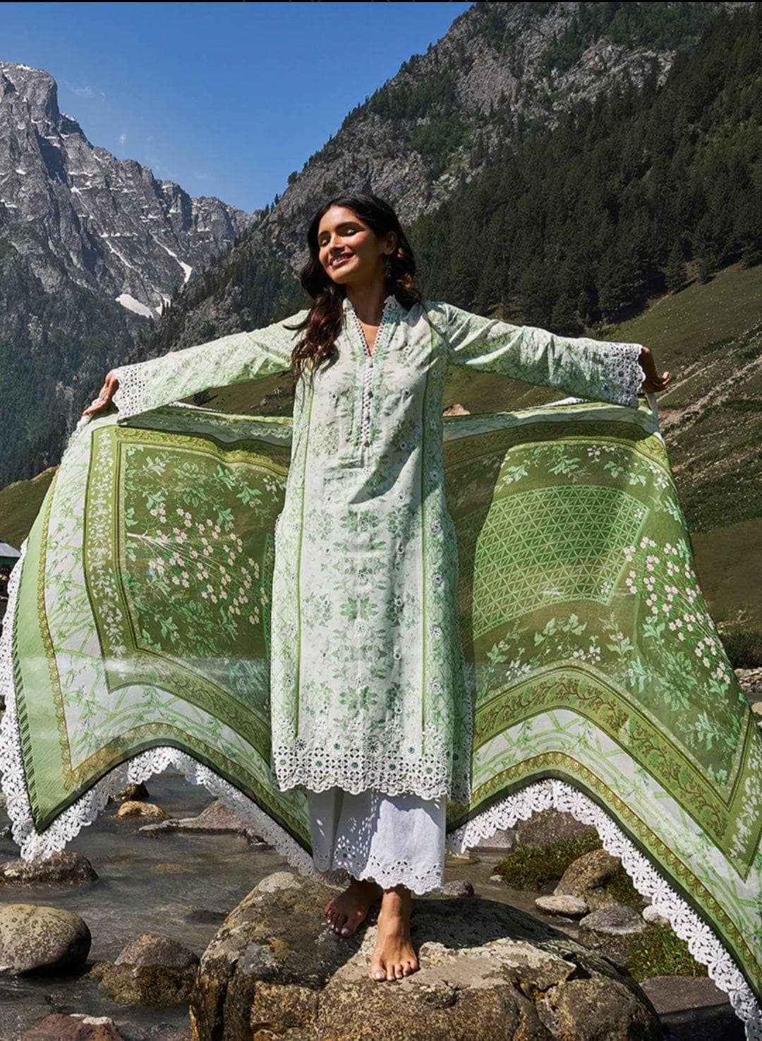 Img_summer_printkari_lawn_22_awwal_boutique