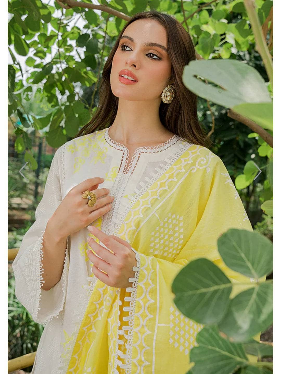 img_cross_stitch_cambric_awwal_boutique