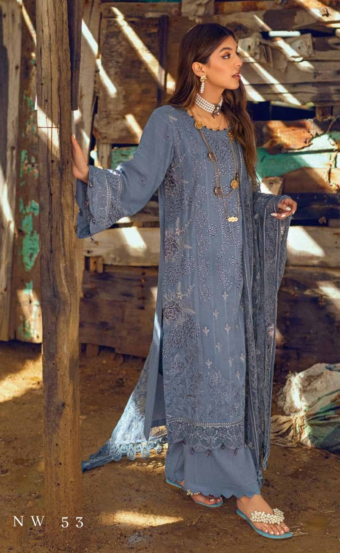 img_nureh_karavan_jacquard_awwal_boutique