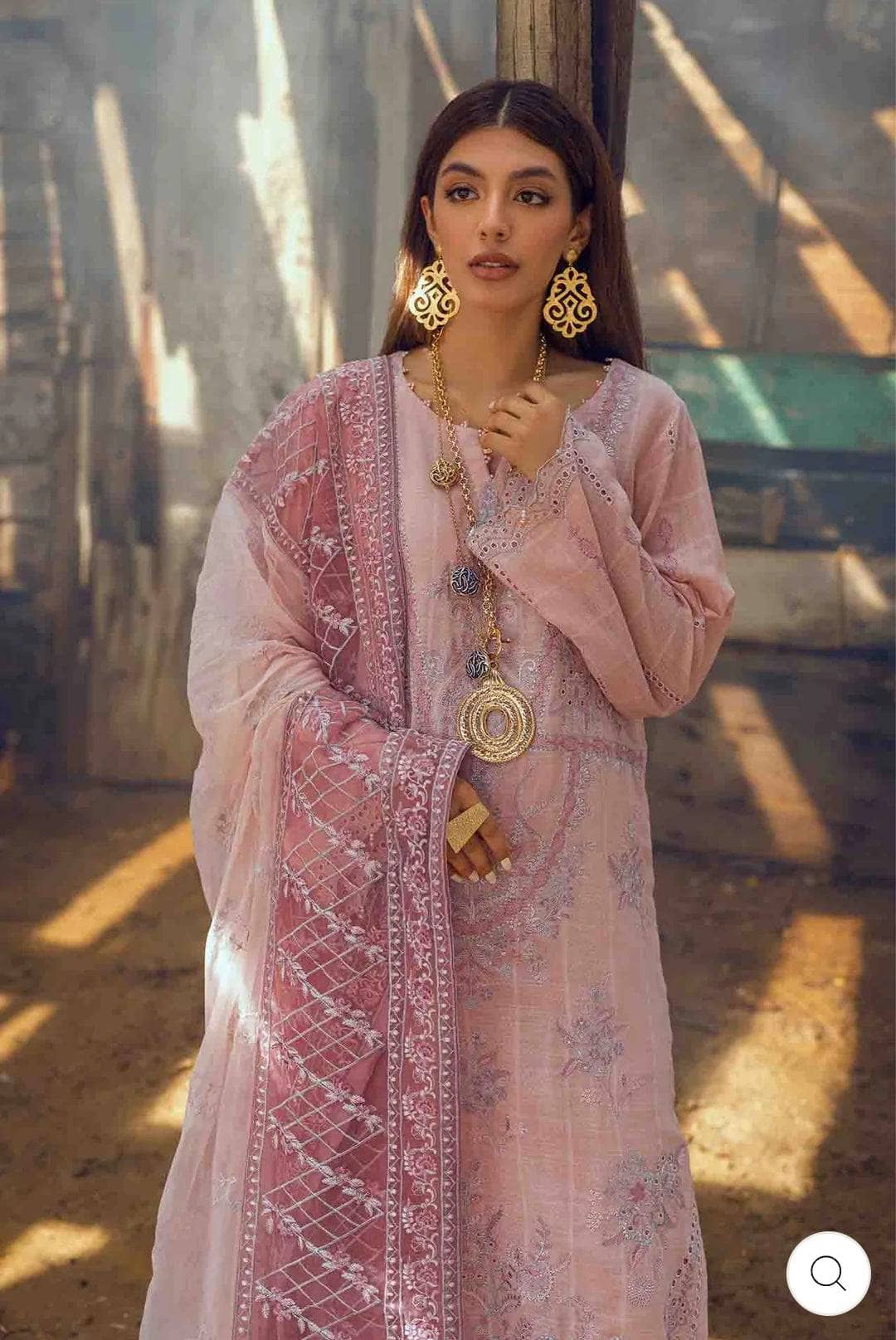 img_nureh_karavan_jacquard_awwal_boutique