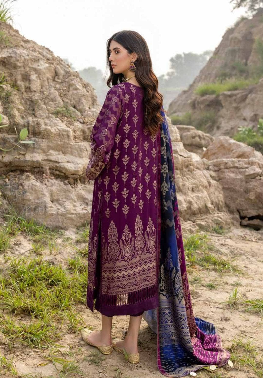 img_marina_jacquard_shawl_collection_by_charizma_awwal_boutique