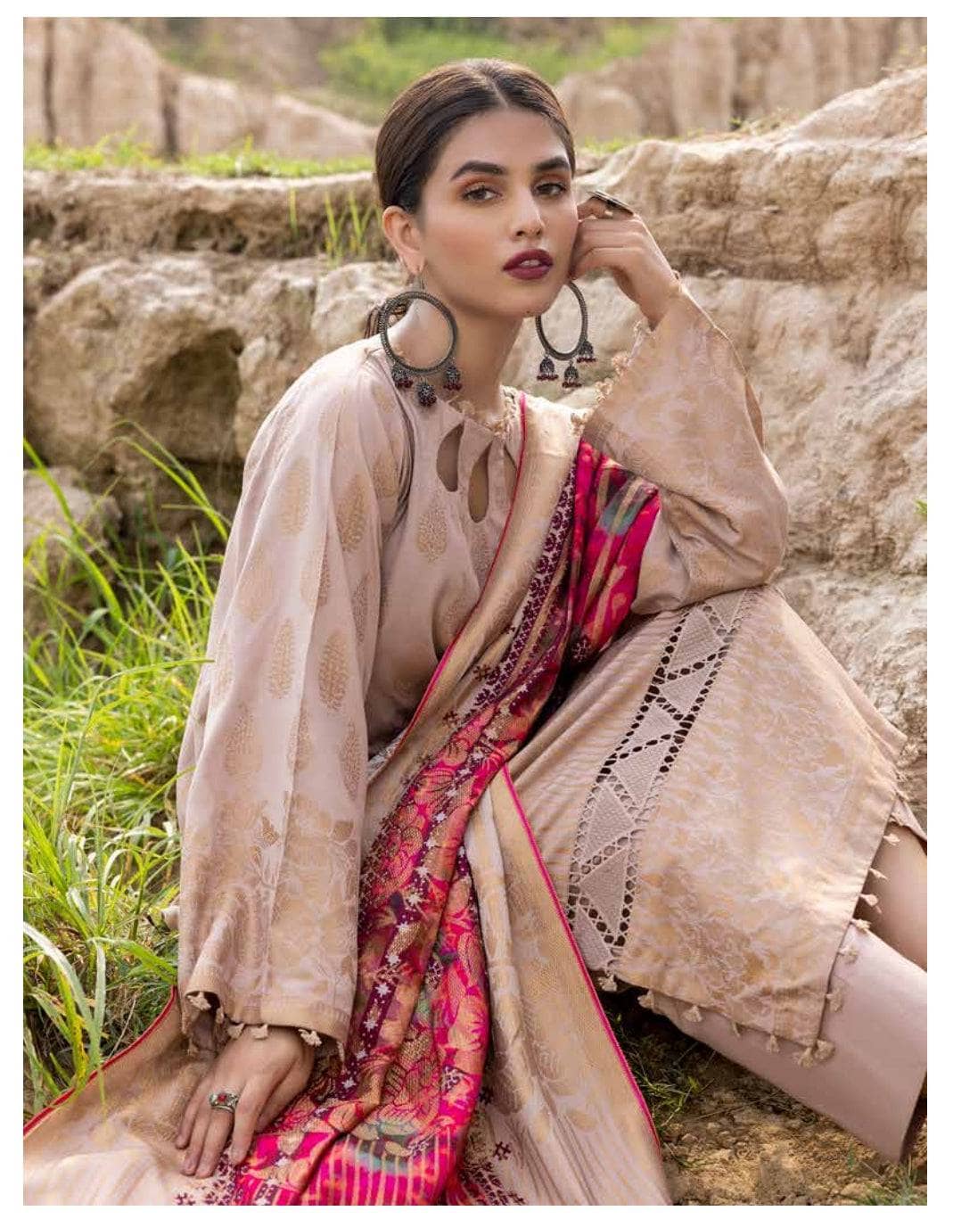 img_marina_jacquard_shawl_collection_by_charizma_awwal_boutique