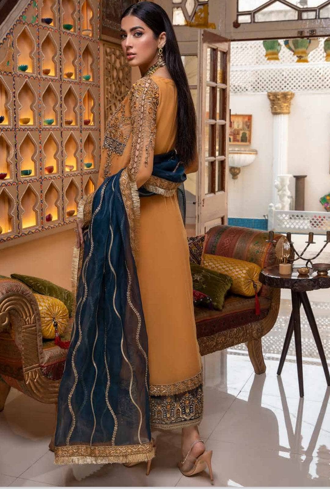 img_charizma_dastan_e_jashn_awwal_boutique